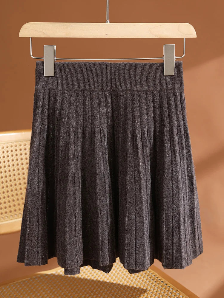Women’s 100% Merino Wool Pleated Mini Skirt