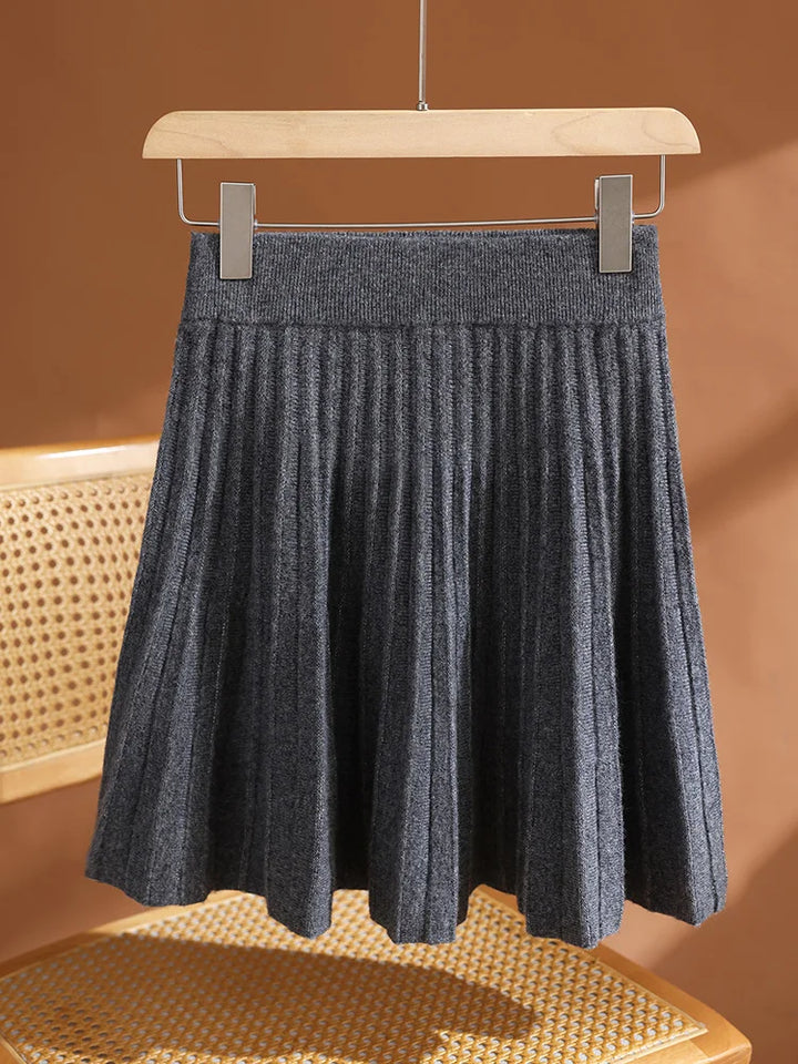 Women’s 100% Merino Wool Pleated Mini Skirt