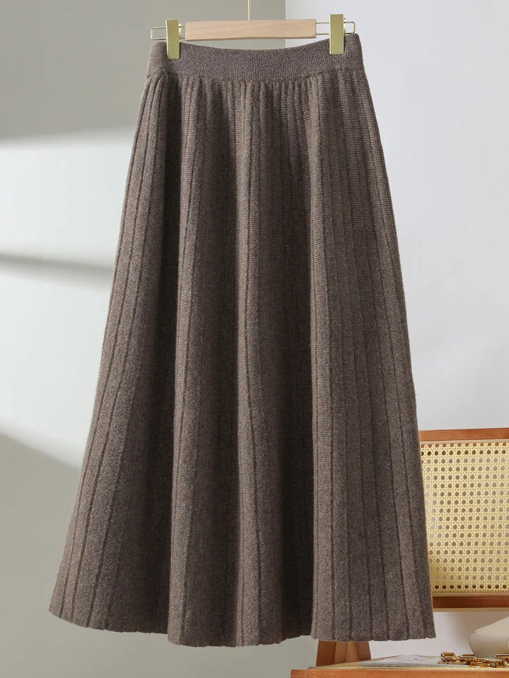Women’s 100% Merino Wool Pleated A-Line Skirt